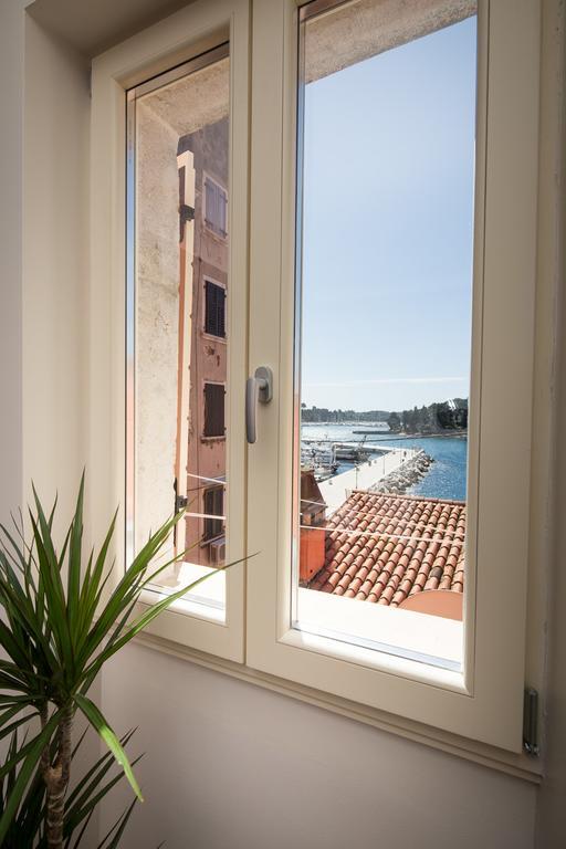 Apartment Shambala Sea View ロヴィニ エクステリア 写真