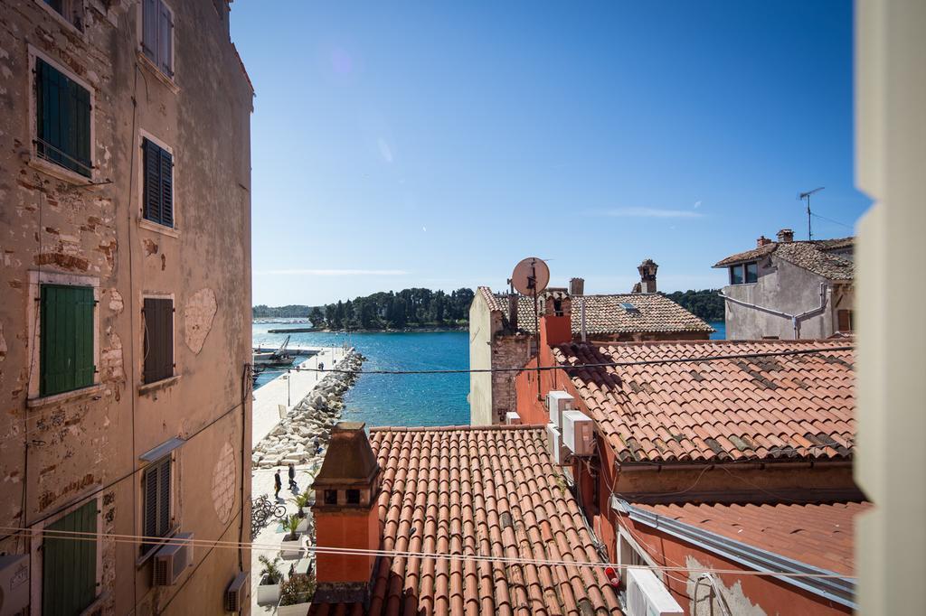 Apartment Shambala Sea View ロヴィニ エクステリア 写真