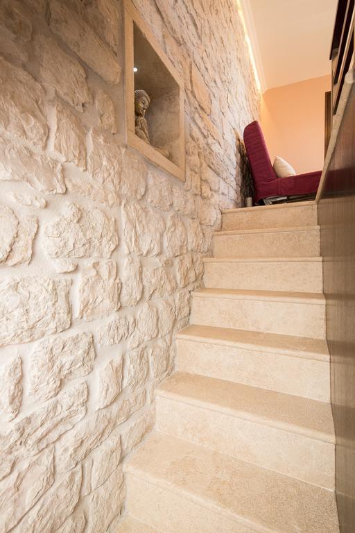 Apartment Shambala Sea View ロヴィニ エクステリア 写真